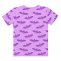 Stylish Aensland T-shirt featuring a vibrant bat pattern, perfect for sunny days, from your favorite store.