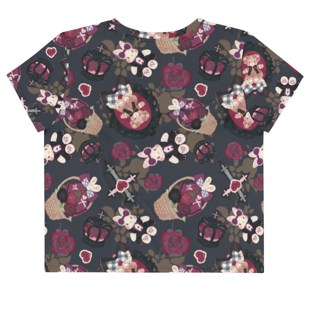 Gothic Teddy Crop Top features a cute all-over print, perfect for casual outfits or the gym. Add style to your wardrobe!