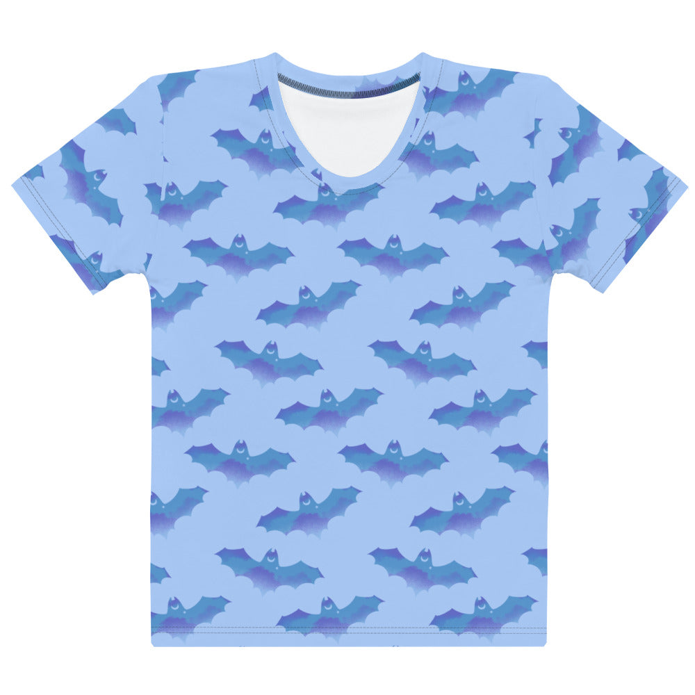 Lilith T-shirt featuring playful bat patterns, perfect for sunny days and comfortable wear. Ideal for bat lovers!