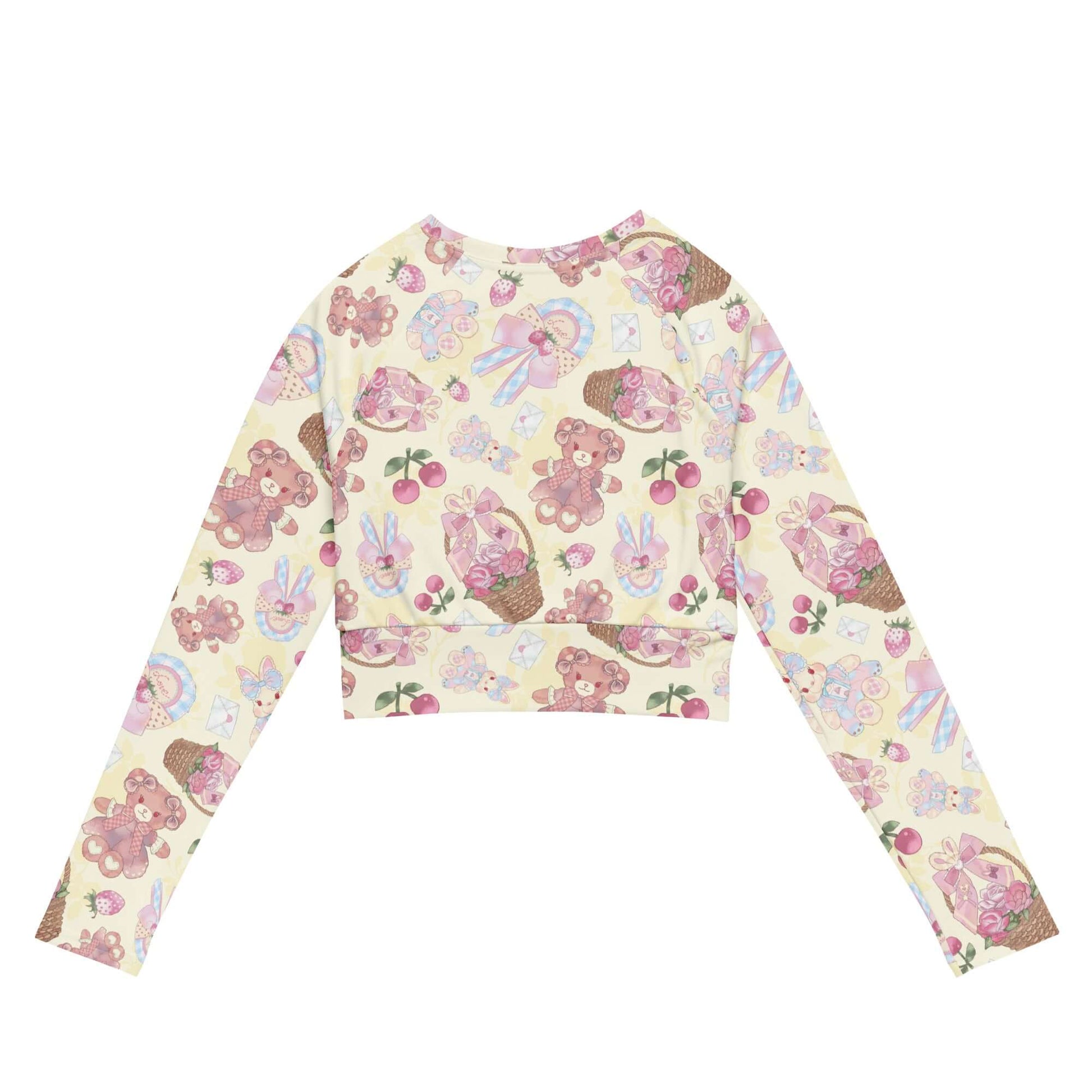Sweet Teddy Long-sleeved Crop Top features a playful design, perfect for eco-friendly athleisure and casual wear.
